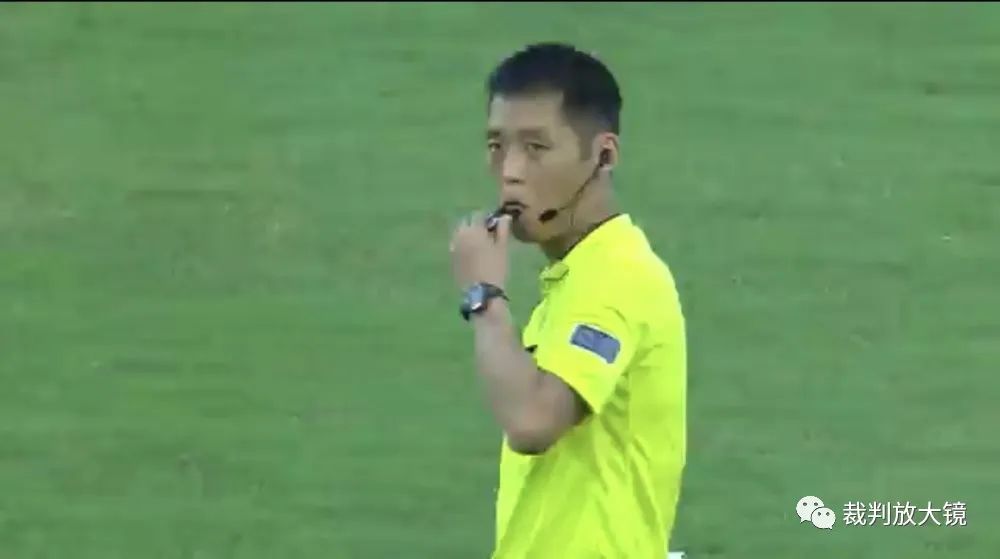 必威体育中超百场裁判员--王迪