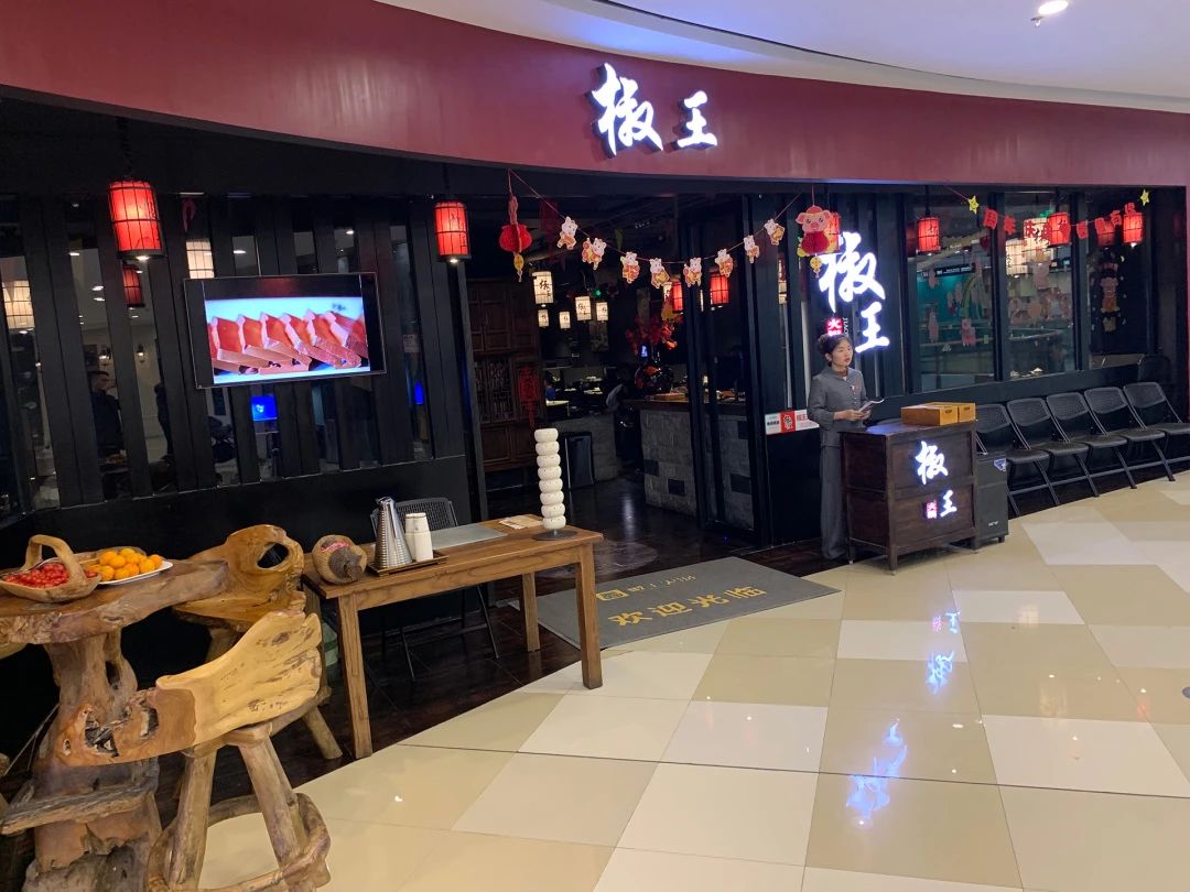 火锅还能喝汤？！征服无数街坊的火锅届黑马，十万份肥牛免费送！