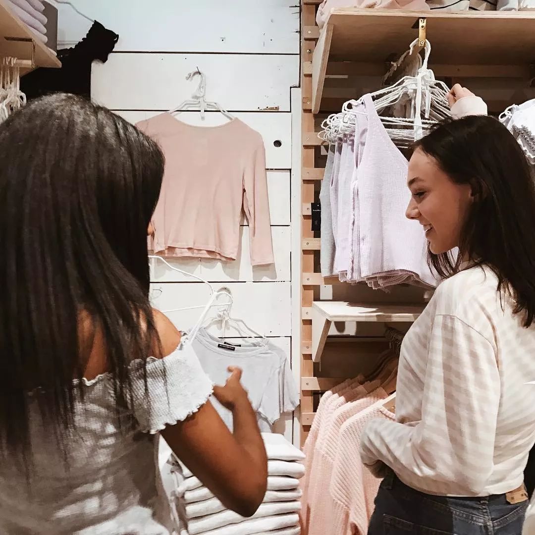 欧阳娜娜nabi品牌真的有人买吗,欧阳娜娜和kaia穿了什么这么酷