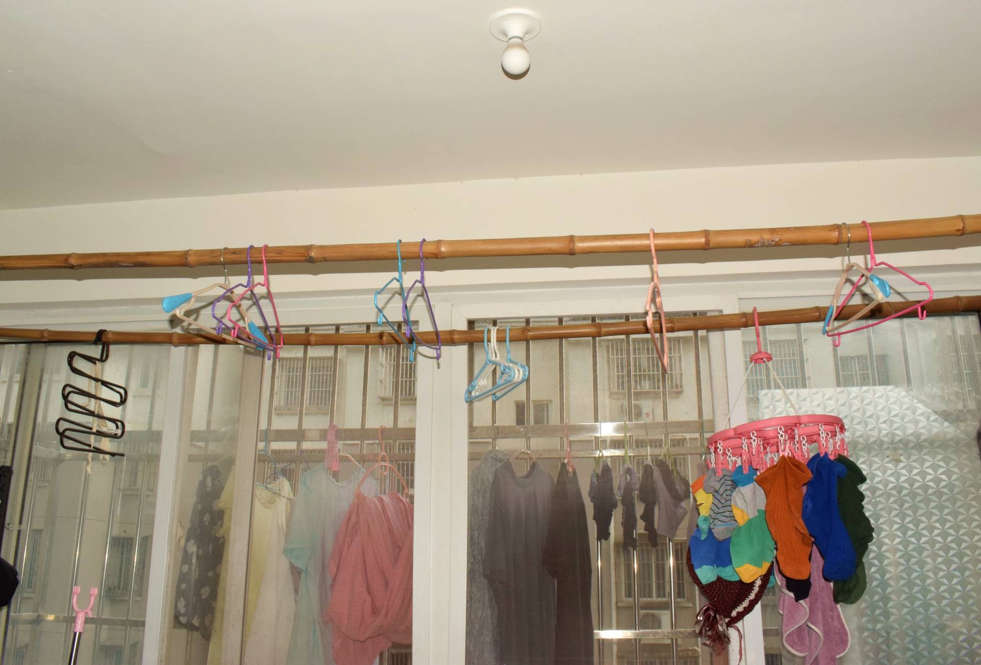 晾衣不踮脚，阳台变明亮，邦先生晾衣架使用感受