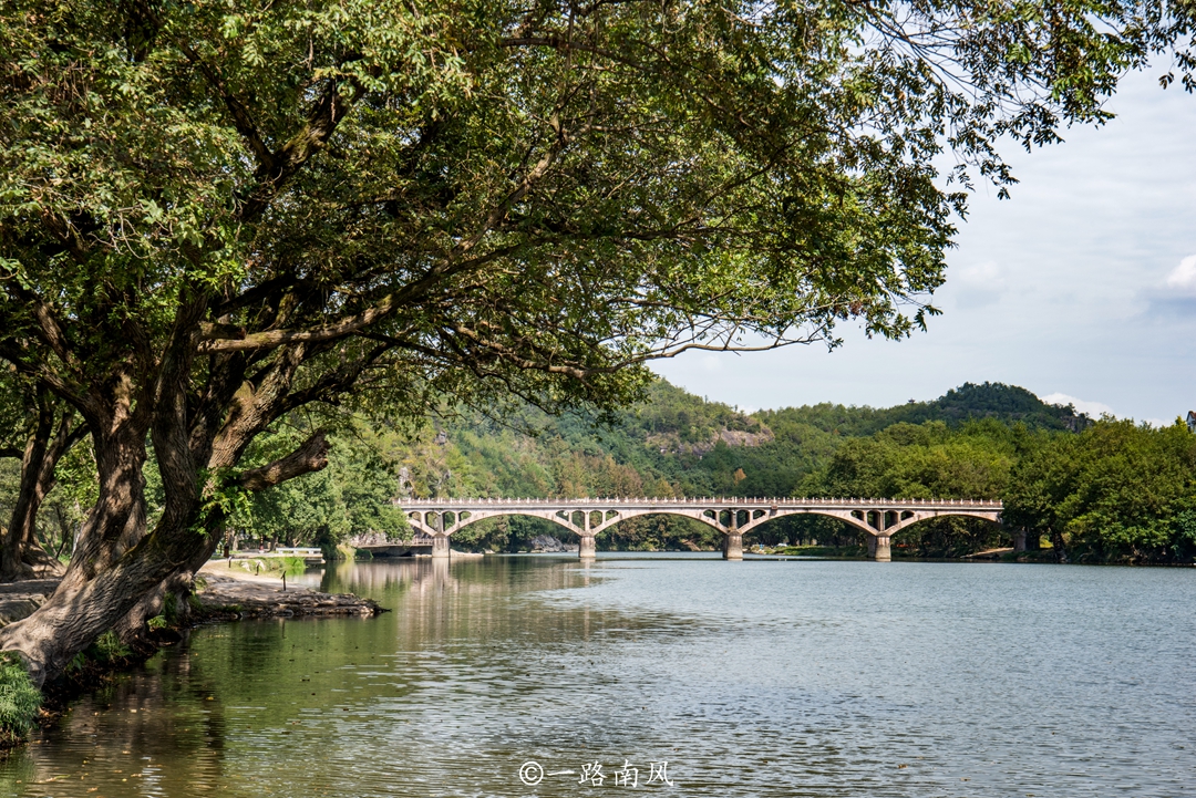 云雾缭绕缙云仙境,缙云仙都仙境美景