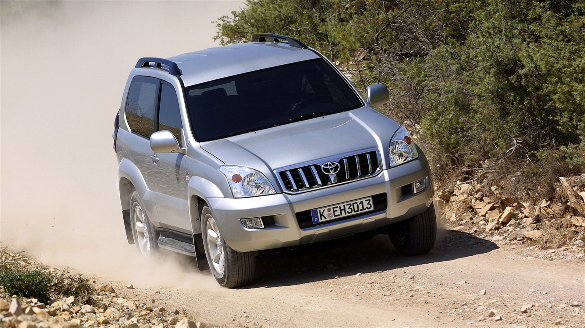 丰田普拉多2022价格,17年的丰田普拉多价位