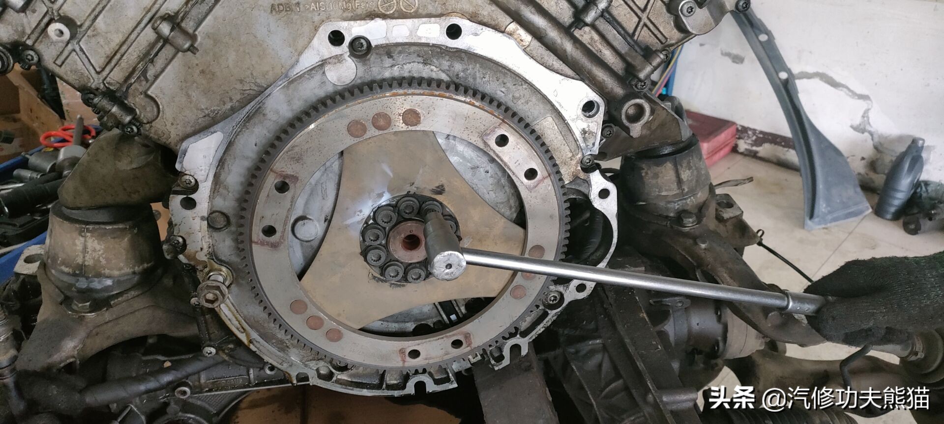 现在最新款的奥迪烧不烧机油,奥迪q7哪年有的柴油