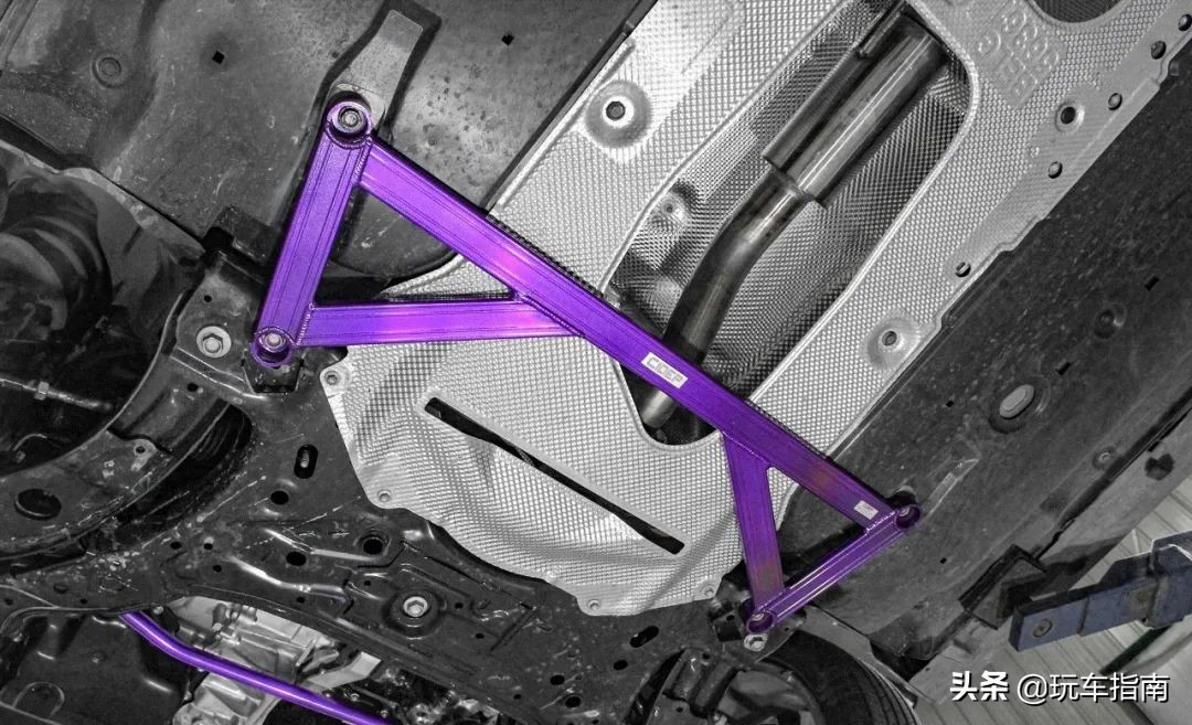 2020款马自达3昂克赛拉自带千斤顶,10万买个二手马自达昂克赛拉好不