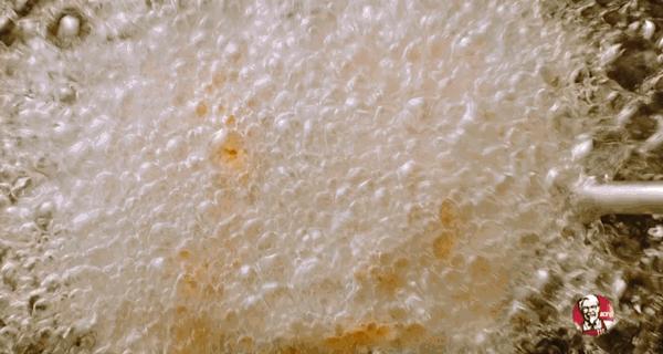 王源代言肯德基新品大鸡排,肯德基早餐专属汉堡代言人王源