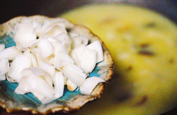 煮玉米糊动不动就糊了?教你1招,煮出来更细腻也不糊锅