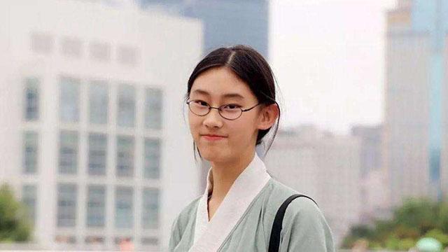 武亦姝书法水平如何,北大才女武亦姝书法