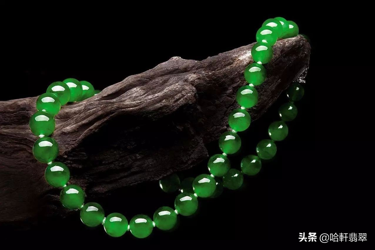 过亿的老翡翠珠链,翡翠珠链81颗