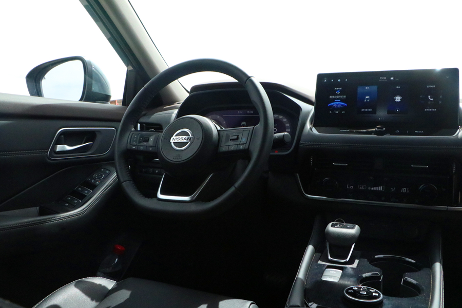 奇骏超智能2.0版,新款奇骏超混智能驾驶