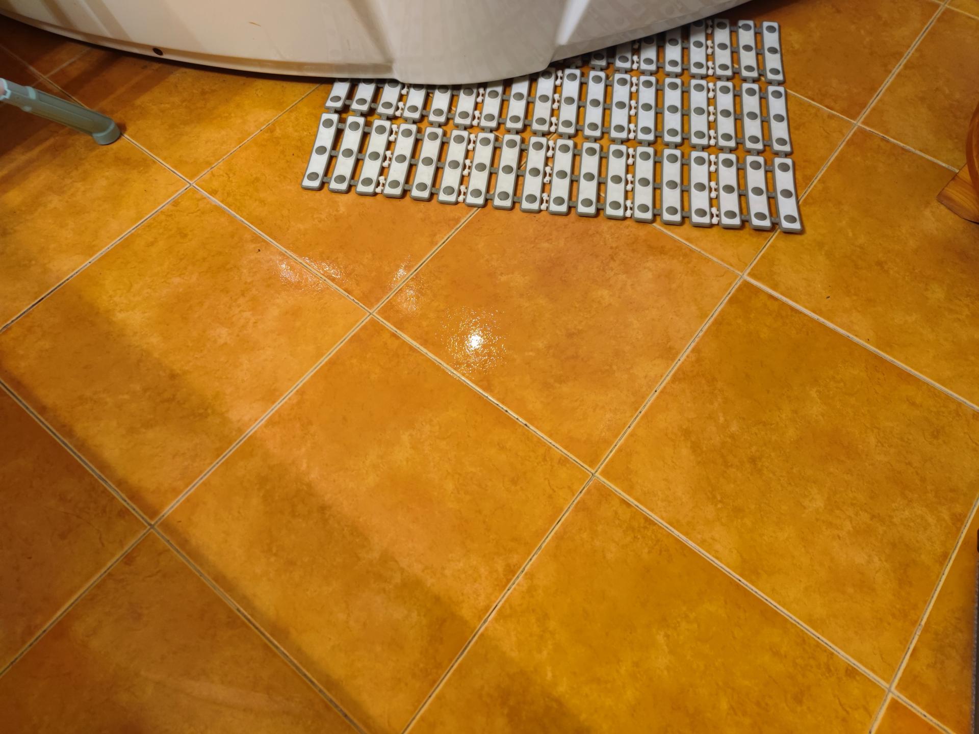 洗地机vs扫地机器人吸尘器,洗地机比机器人干净