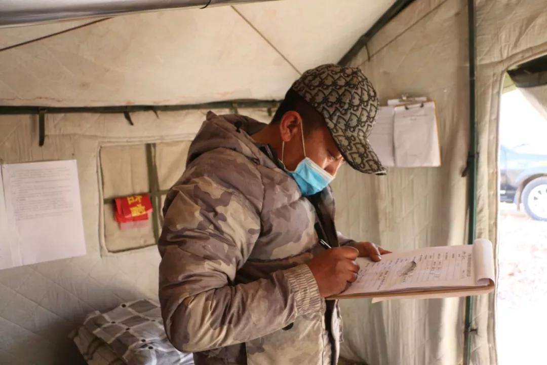 9小时，50张图，带您看全村最靓“代购员”