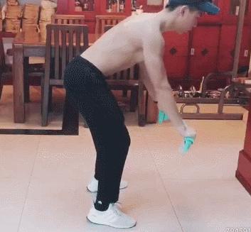 如何在家练背肌最有效的方法,如何练背肌最有效的方法女生