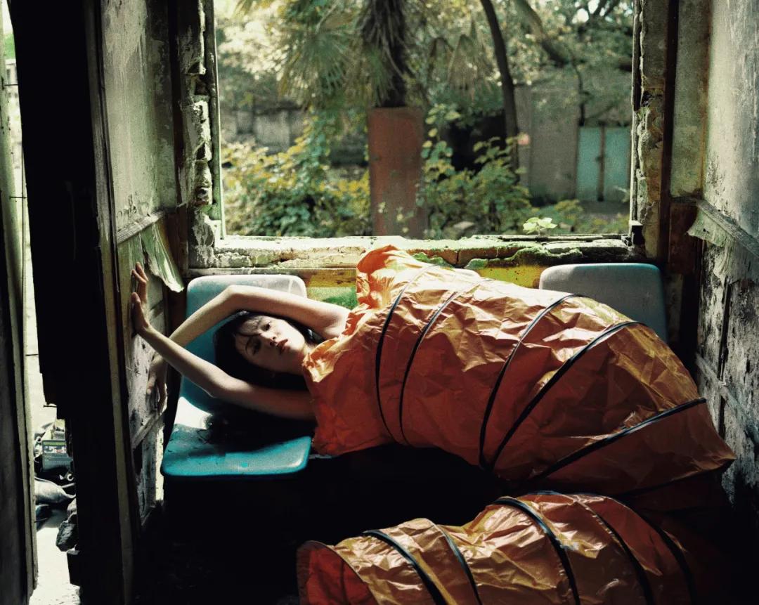 抑郁症女孩照片100张,100个抑郁症女孩