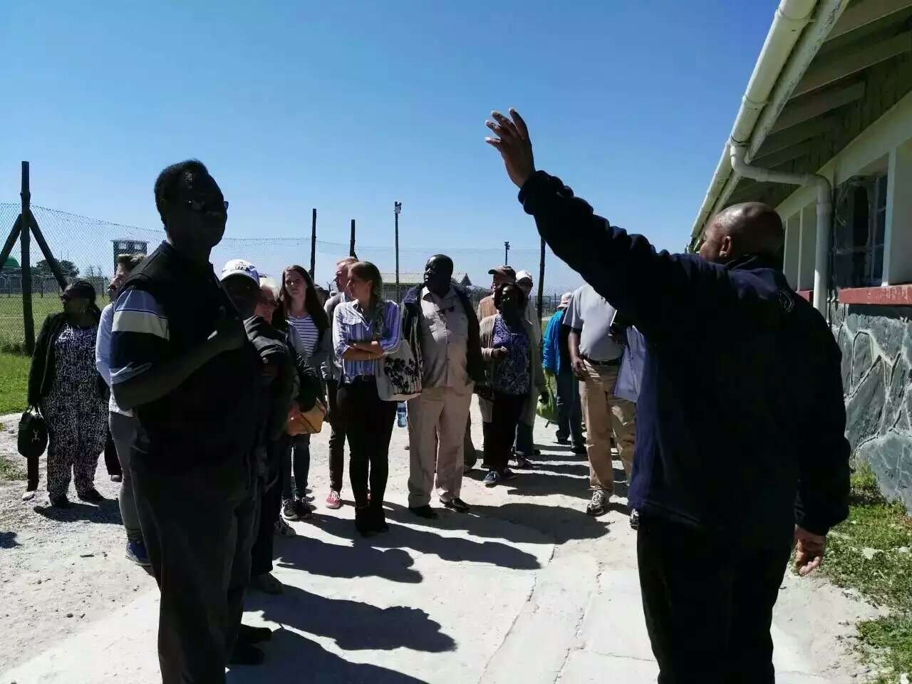 曼德拉在监狱多少年,南非总统曼德拉罗本岛