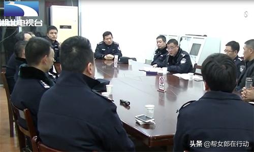 男女赤身裸体现场曝光！卖淫团伙群发招嫖信息，警方直接一锅端