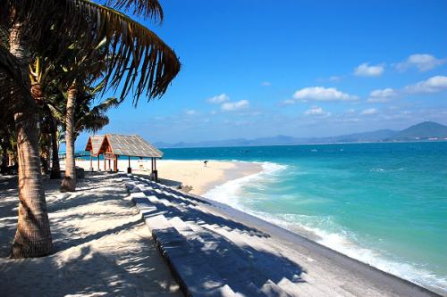 北纬十八度海南三亚,海南在北纬18度以内的地方有哪