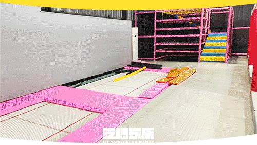 蹦床馆网红滑梯室内,旱雪滑梯蹦床公园