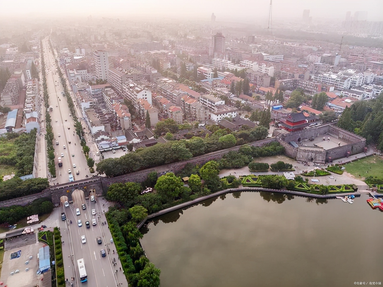 荆州排名前十的中学,荆州市最好的中学有哪几所