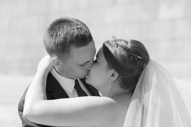 生完孩子后跟老公一起去分房,生完孩子后就一直和老公分床睡