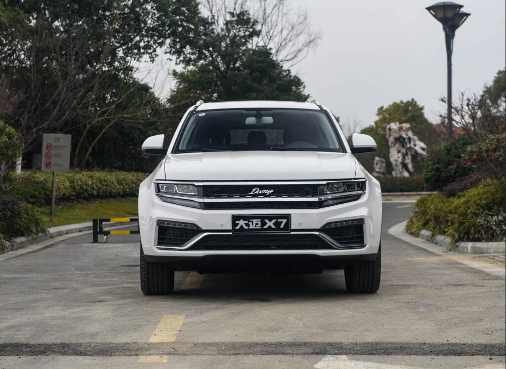 众泰大迈x7视频操作,众泰大迈x7模仿大众