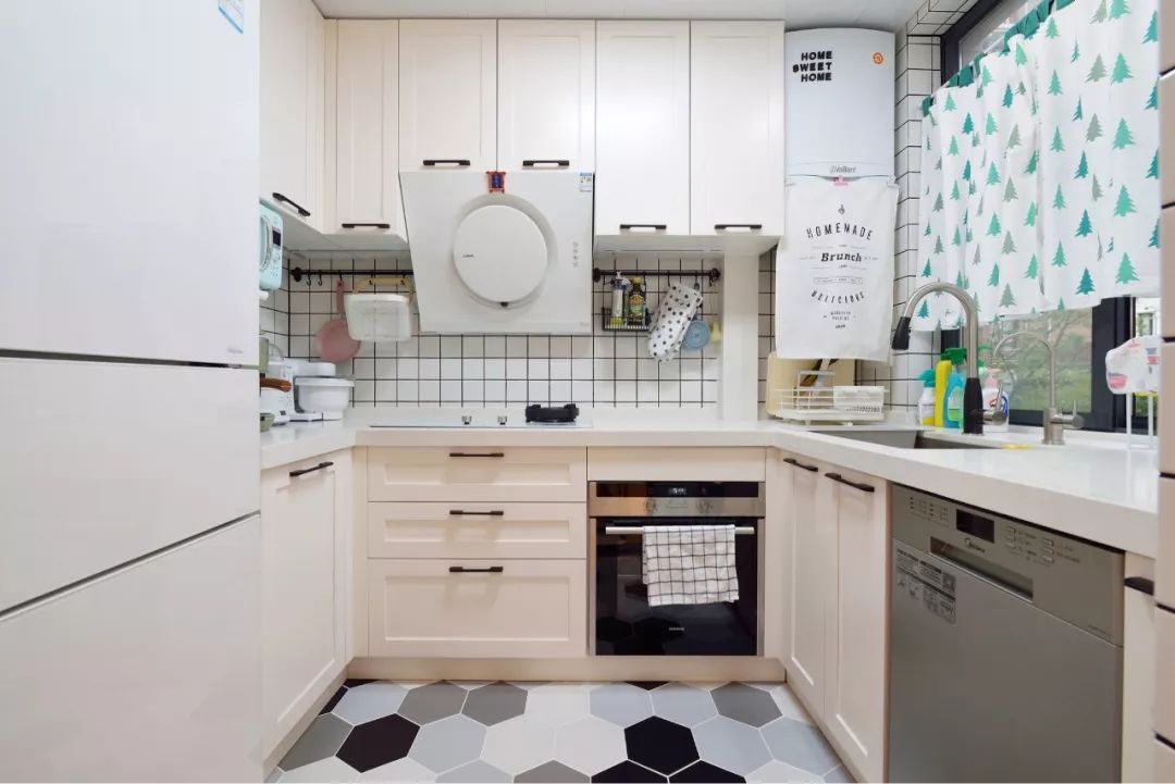 橱柜配色显高级的颜色,新中式厨房橱柜用啥颜色好看大气