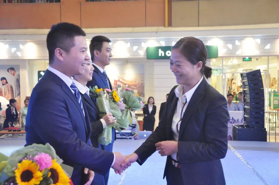 开元摆台技术比武视频,杭州开元名都大酒店技术比武