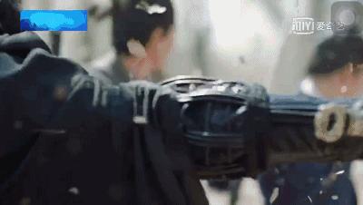 用过爱奇艺吗？色情虚假广告充斥页面！付费会员仍遭广告弹窗…