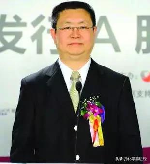 经济和化学哪个好,经济化工专业学什么