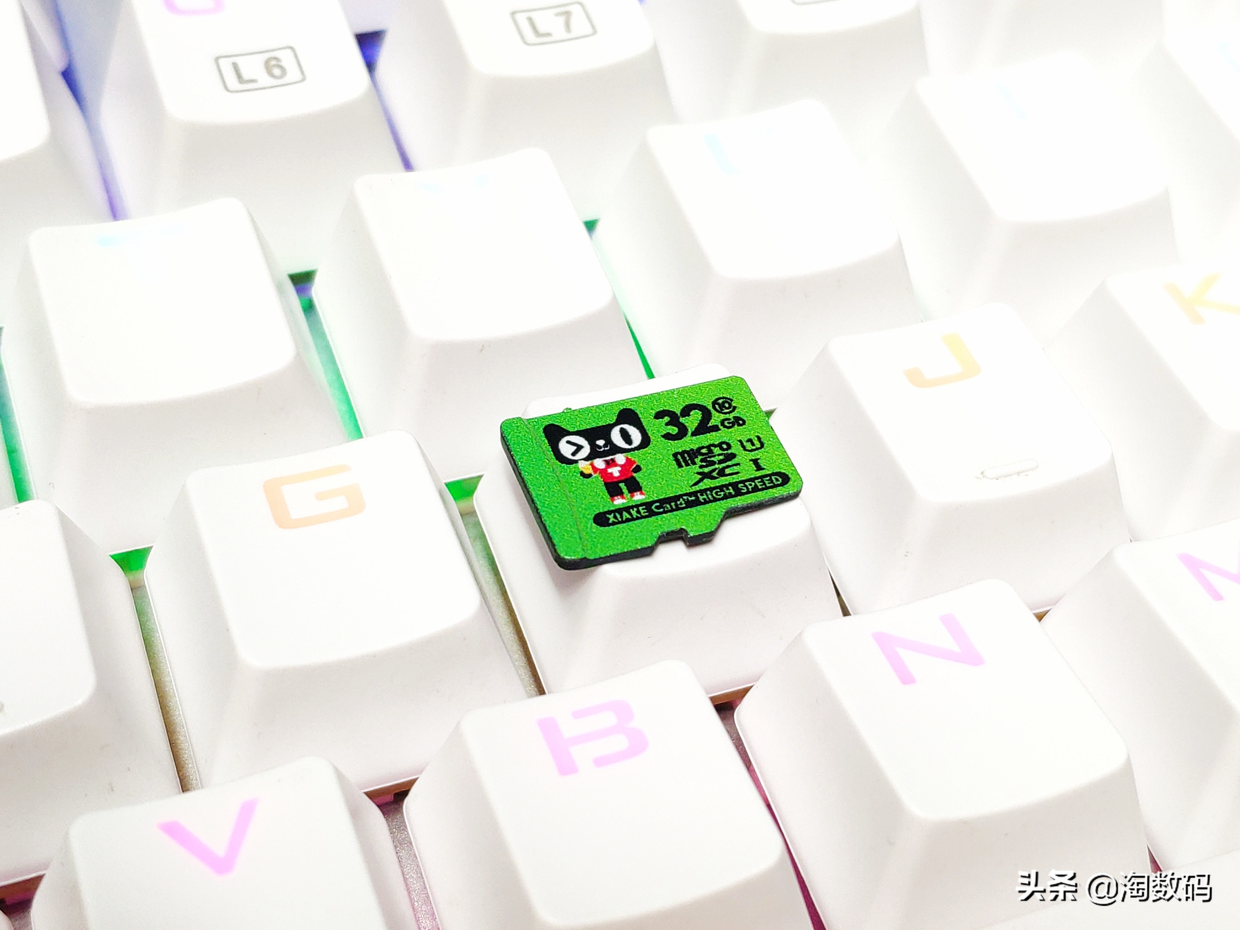 廉价数码晒单：9.9元入手32GB天猫联名版TF卡，拆箱+速率实测送上