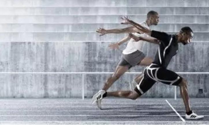 一练完腿就想吐是因为心肺不行吗,健身干呕是什么情况