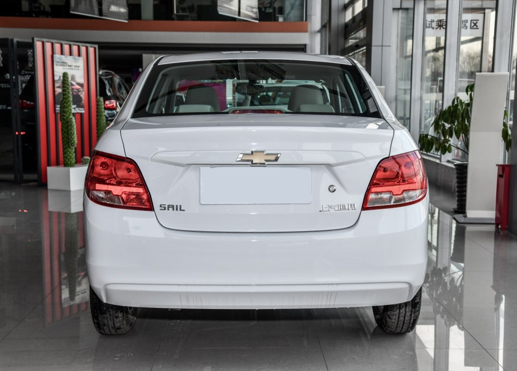 4缸10万左右代步汽车推荐一下车型,家用8-12万空间大省油4缸合资车