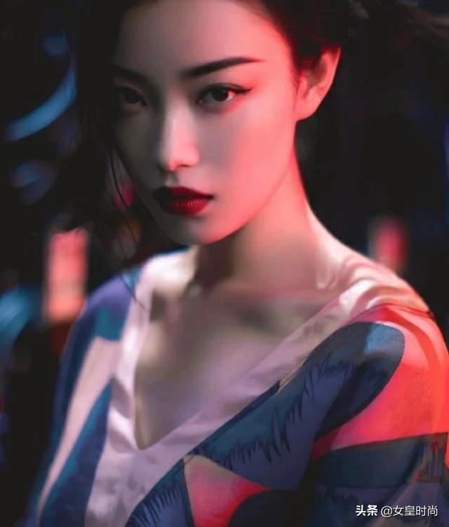 桃花眼的女人二十种眼型图解,女生桃花眼什么脸型最好看