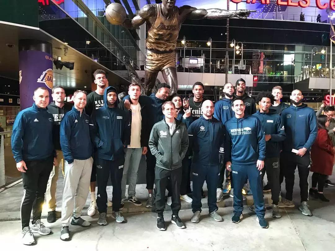 球商低？五大囧之神？他可是湖人的盖帽王！奥尼尔欠他一个道歉