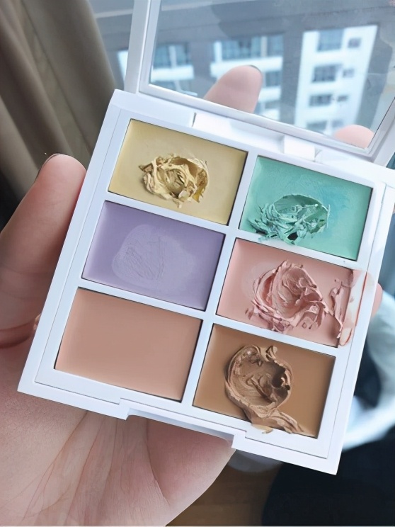 黑眼圈,痘印,*血丝红**?还在为这些问题发愁?遮瑕*法大**了解一下