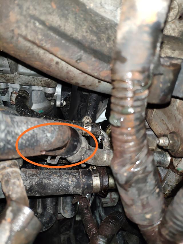 起亚狮跑暖气小水箱堵了咋办,起亚狮跑水箱炸裂