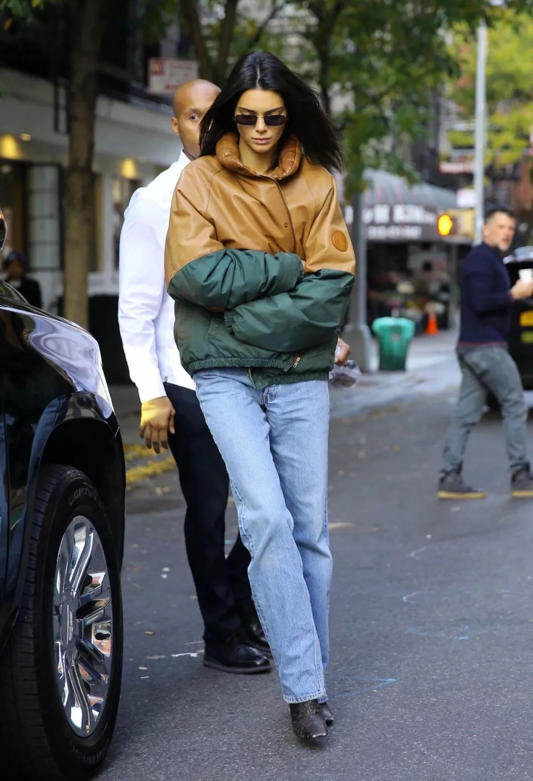 40-50岁洋气羽绒服裤子,冬天流行这样的羽绒服温暖又时髦