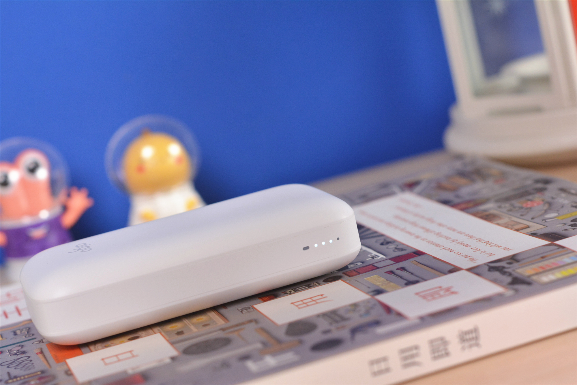 aigo爱国者充电宝10000毫安mini,aigo爱国者充电宝e20000pd白色