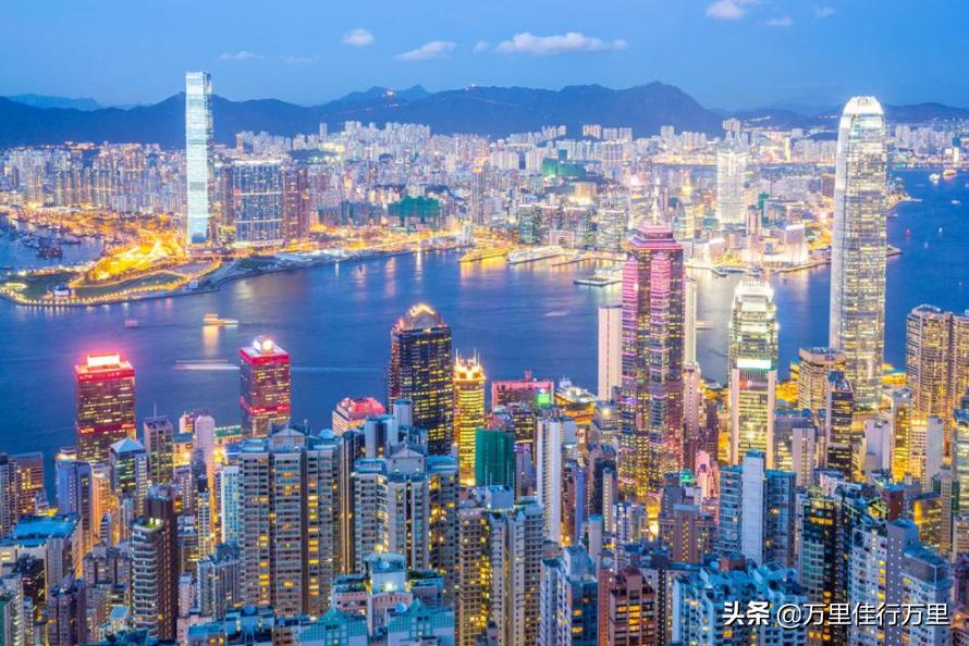 到香港旅游吃的都买什么,到香港购物买到心仪的东西