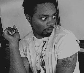 巴黎世家七夕情人节限定 (巴黎世家七夕限定设计)