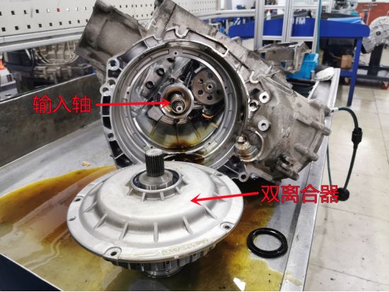 奥迪q5l顿挫换变速箱油管用吗,奥迪变速箱打滑解决方法