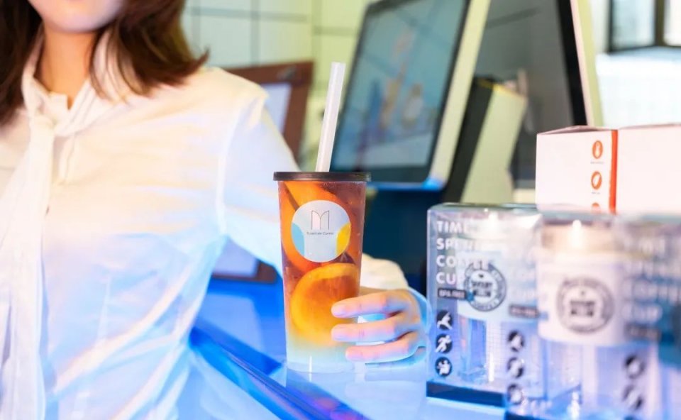 体育西「咖啡研究所」，竟对老广的菠萝啤下手了