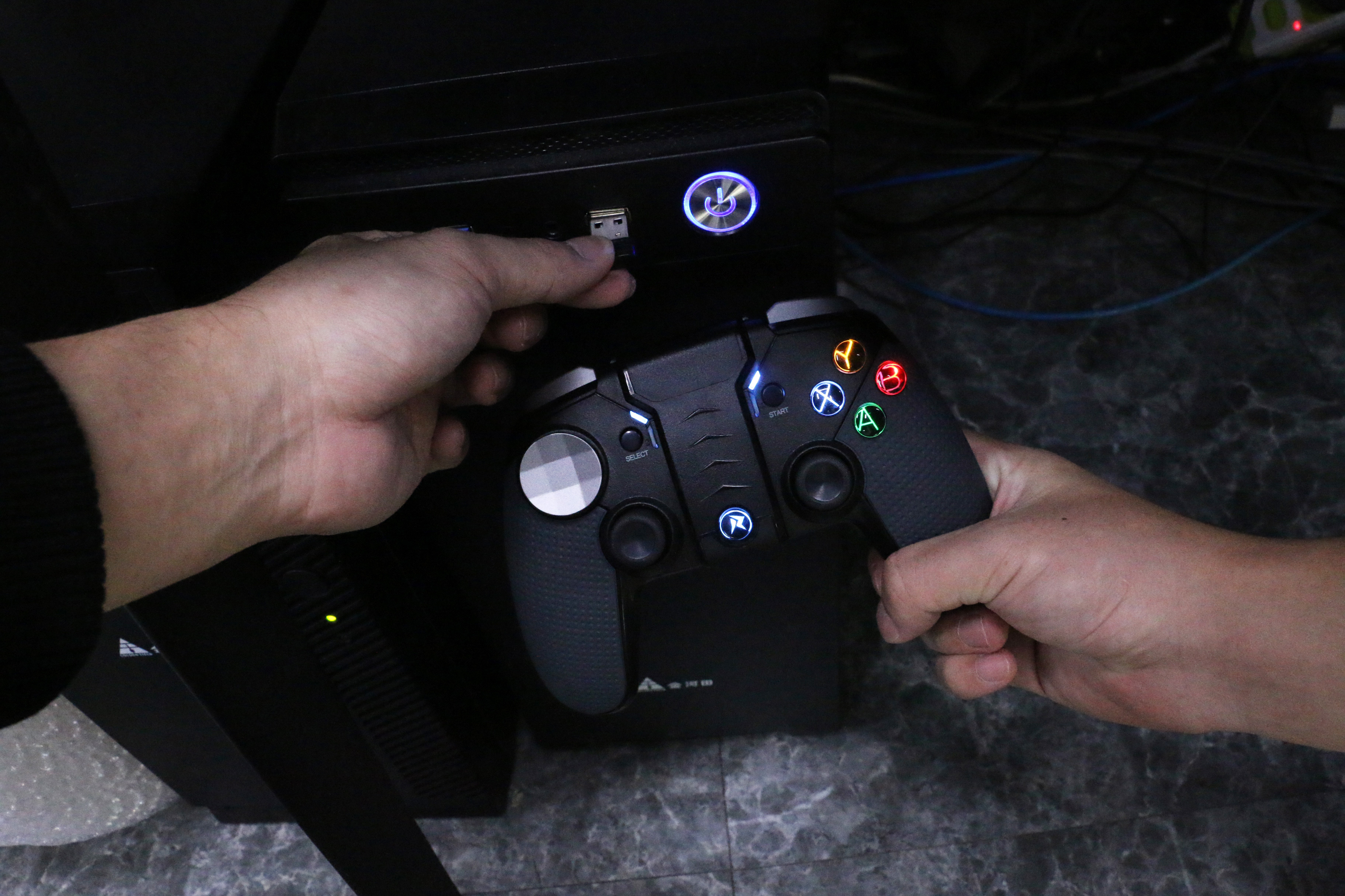 游戏手柄如何连接手机,epic平台怎么连接手柄