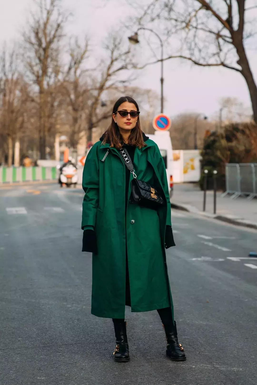 穿上大长袍，完美解决矮个子女生的世纪难题