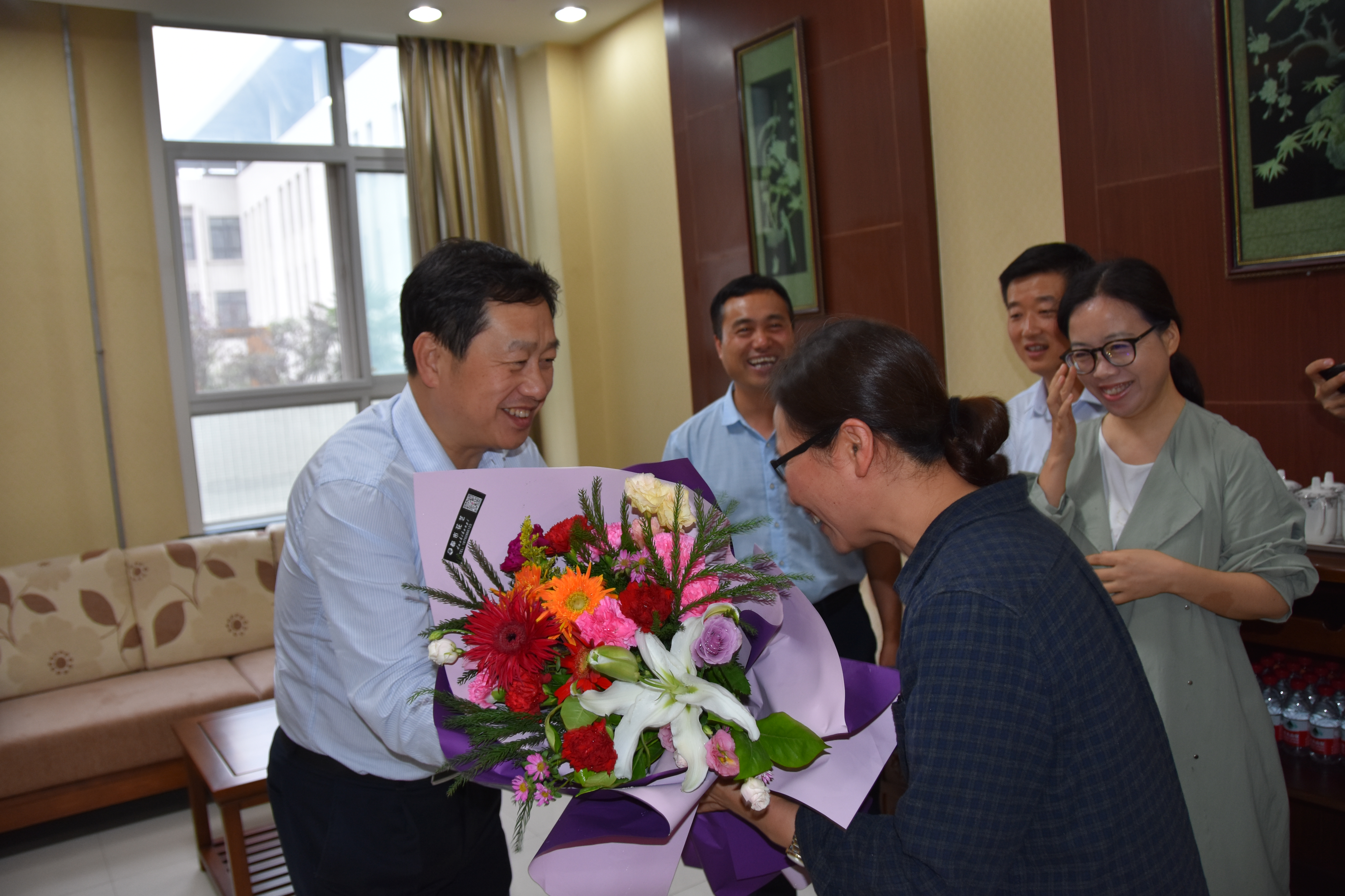 西飞一中的砥砺与荣光