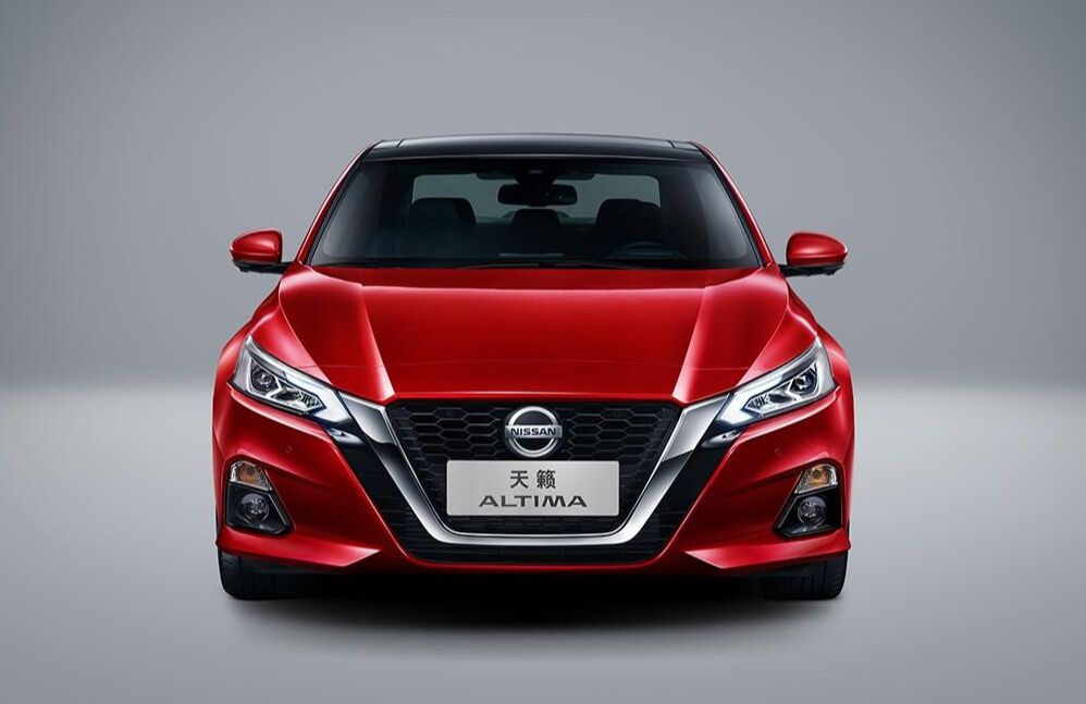 天籁2.0自吸和2.0t驾驶感受,后段加速能力强的车