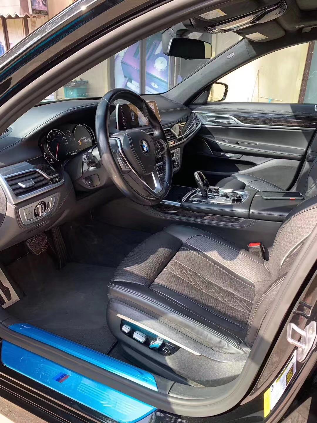 最新款宝马740尊贵版行政版,全新改款宝马740