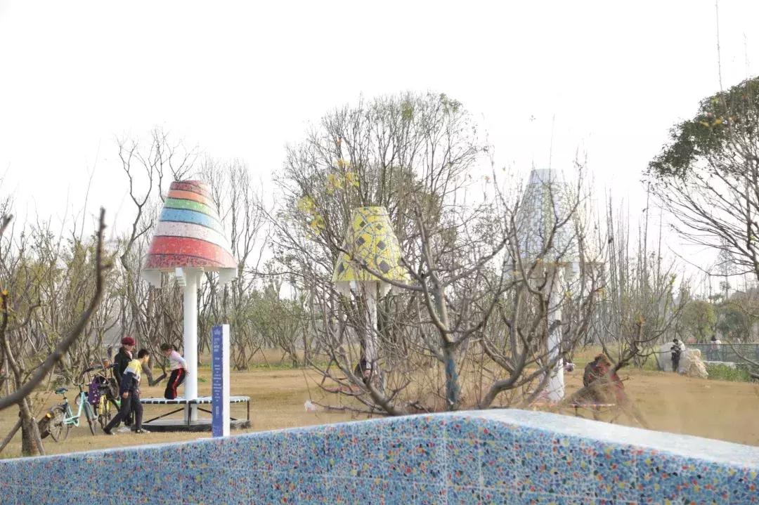 宛若美人卧成都,江家艺苑了解一下