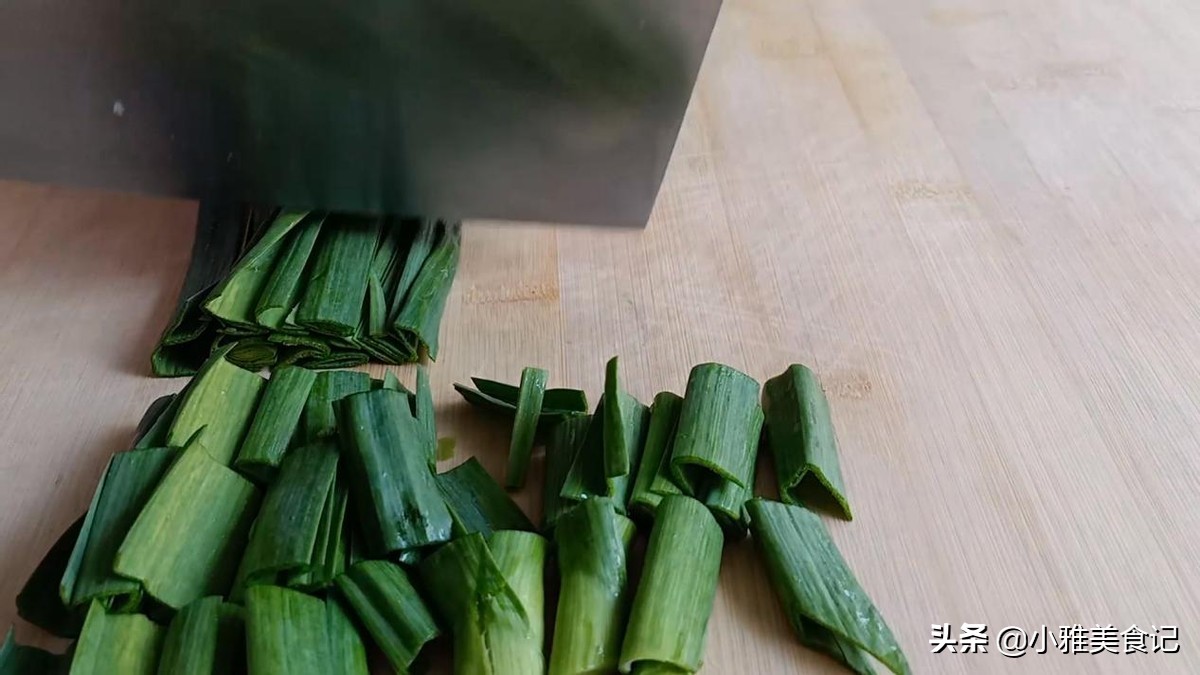 蘑菇加鸡蛋油菜做法,鸡蛋炒蘑菇的家常做法大全图解