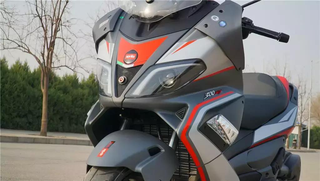 鍜宻rmax300鍚岀骇鐨勮溅,srmax300楠戣鎰熷彈