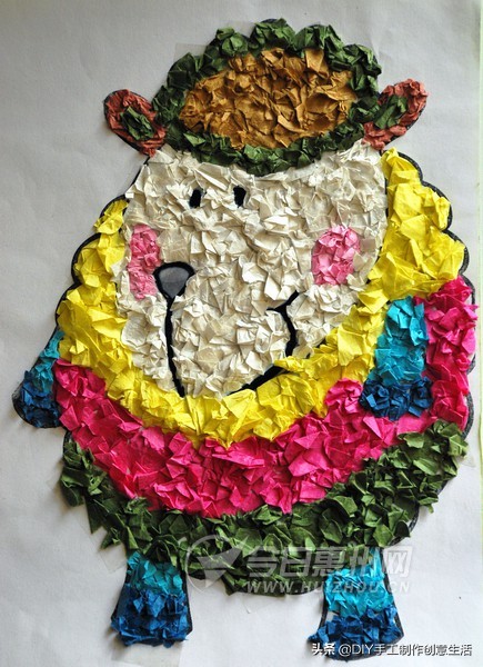 用圆纸片手工制作圣诞贴画,奇妙的纸片贴画手工